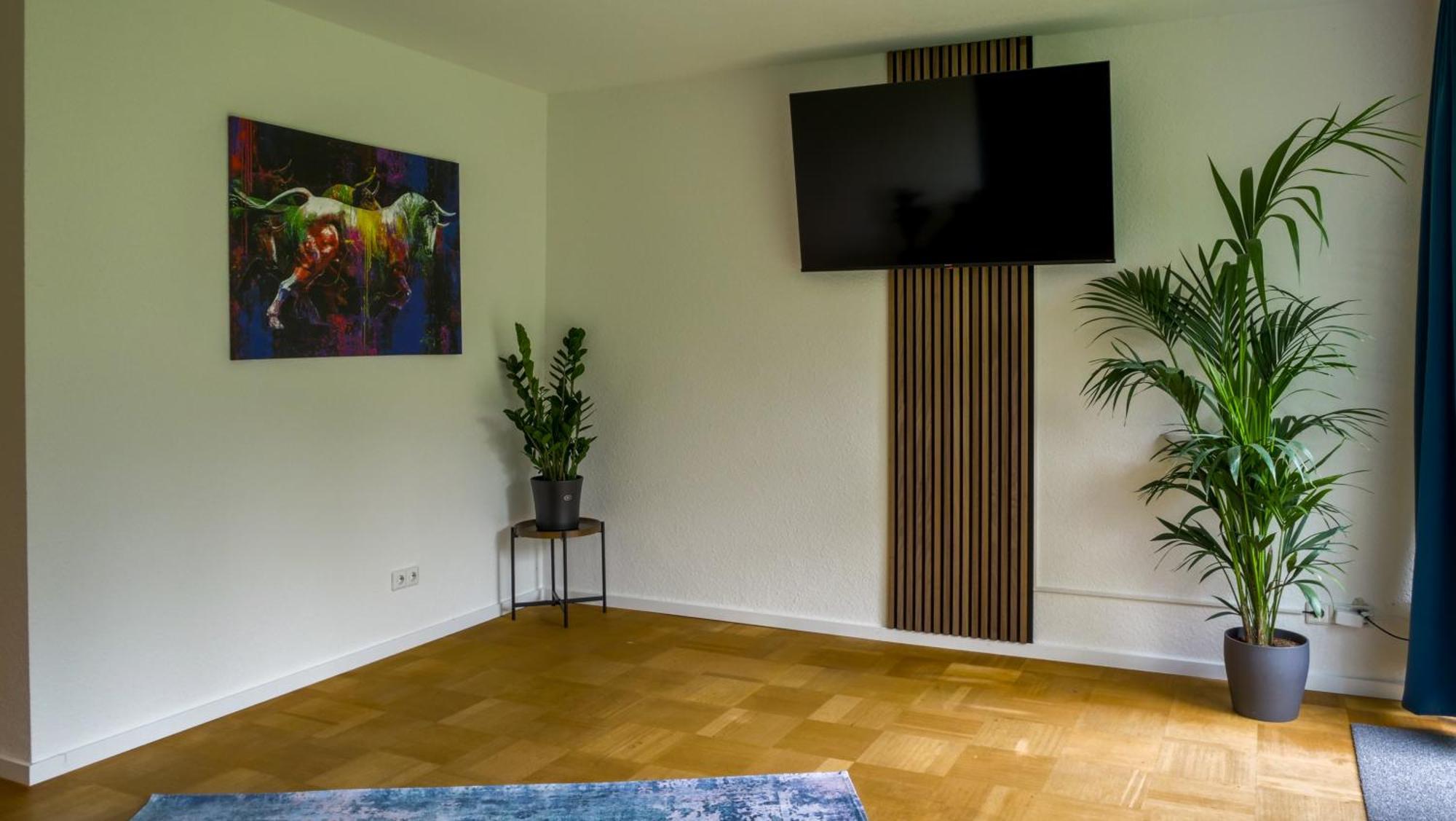 Gross, Modern, Zentrumsnah Mit Parkplatz Und Garten Ulm Kültér fotó